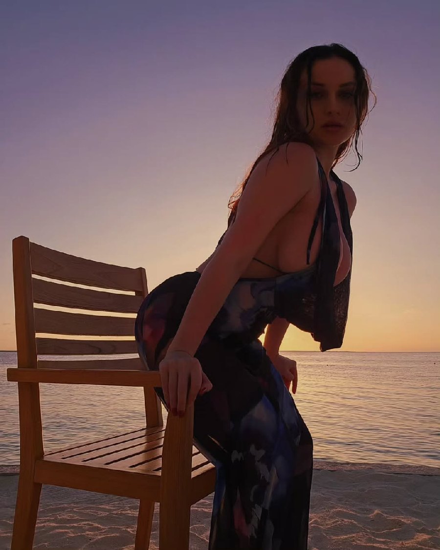 Sexy girl Miranda Faith nude in Changwon