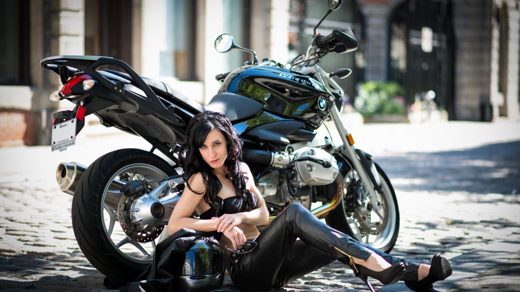 European women on bikes in Changwon