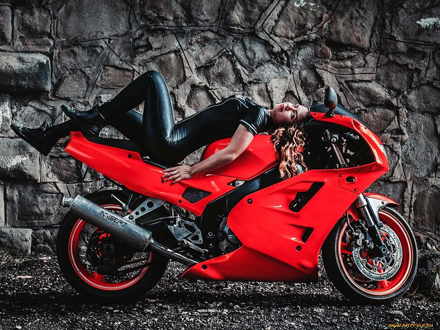 Beautiful girl Beautiful girls and motorcycles in Changwon